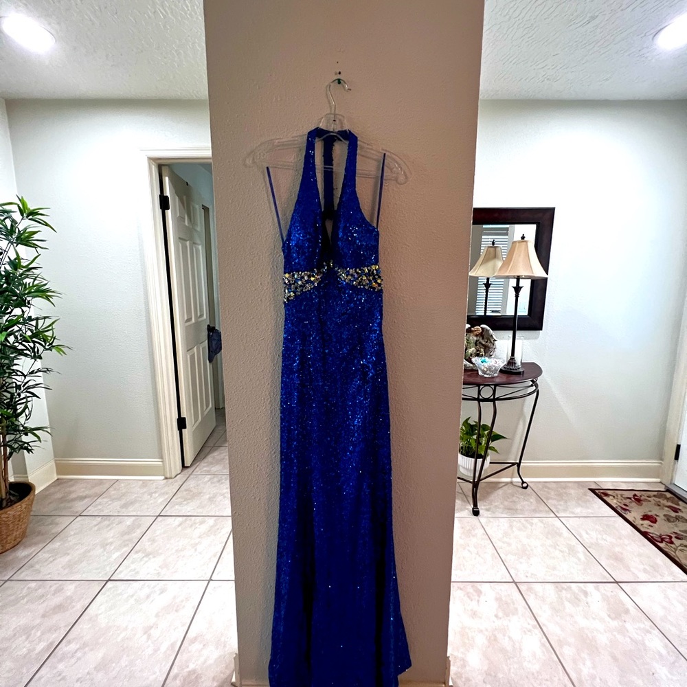 PROM DRESS